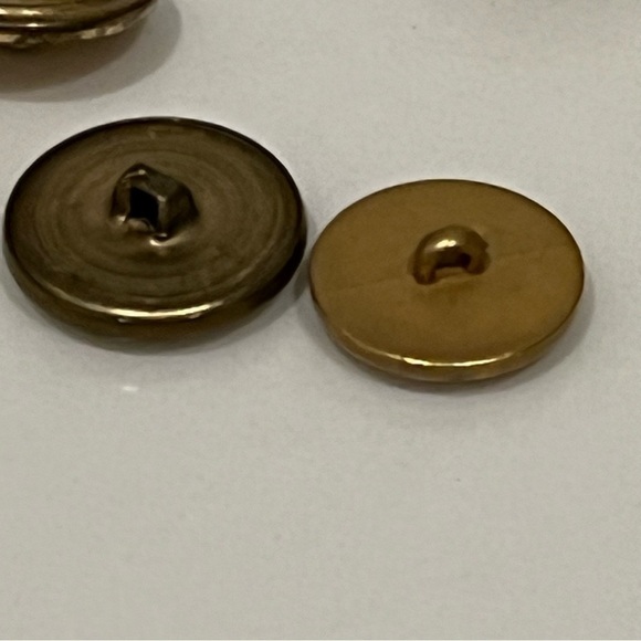 Vintage Crest metal Buttons, 6+2, gold tone - Picture 5 of 6